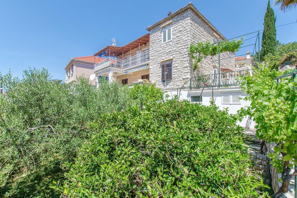 Apartments Vojka มิลนา ภายนอก รูปภาพ