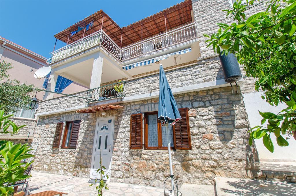 Apartments Vojka มิลนา ภายนอก รูปภาพ